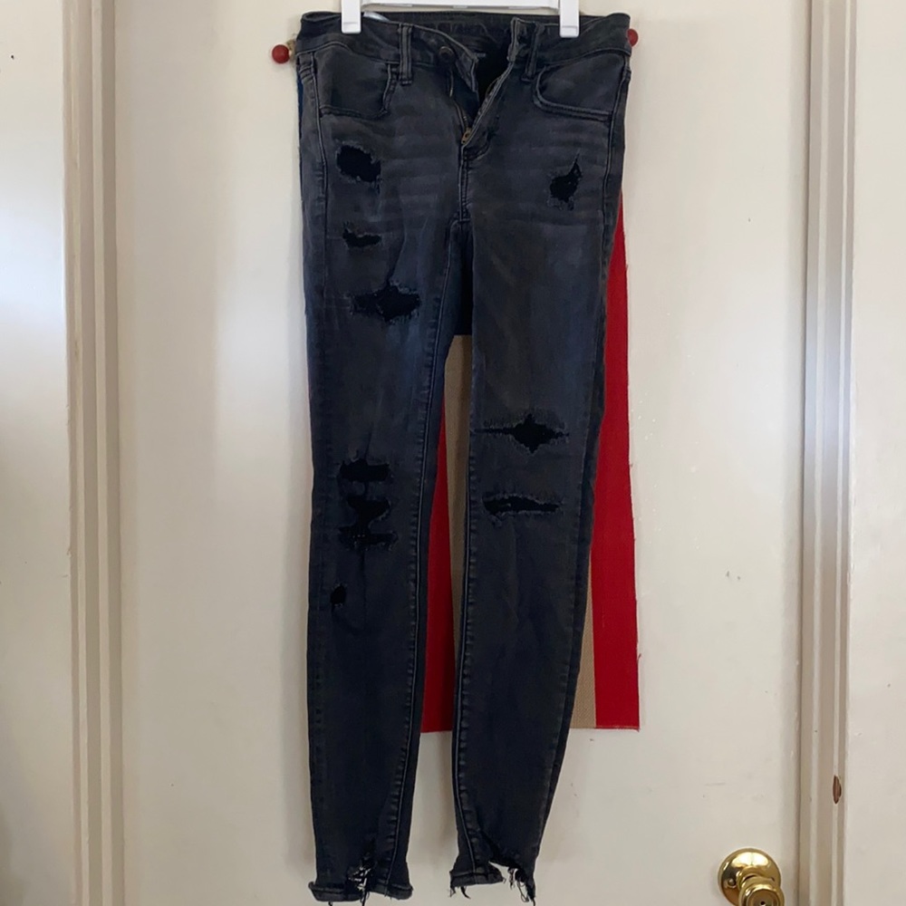 Black distressed jeans